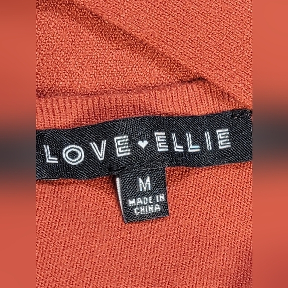 Love Ellie Mia Back Detail V-Neck Sweater Burnt Orange Women's Size Medium - Picture 11 of 11